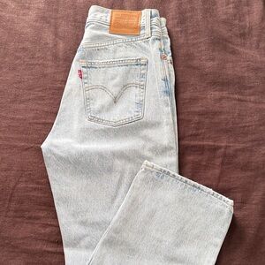 Levi Ribcage Straight Ankle Jeans